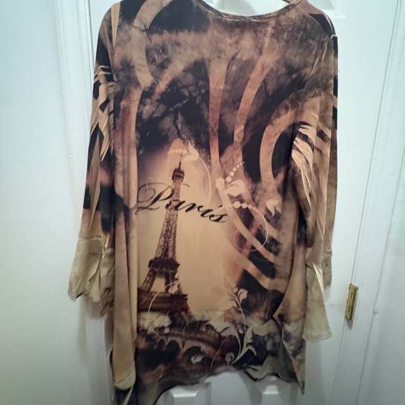 Chic Paris Print Women's Tunic - Picture 3 of 3